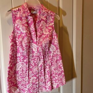 Croft & Barrow sleeveless button up blouse